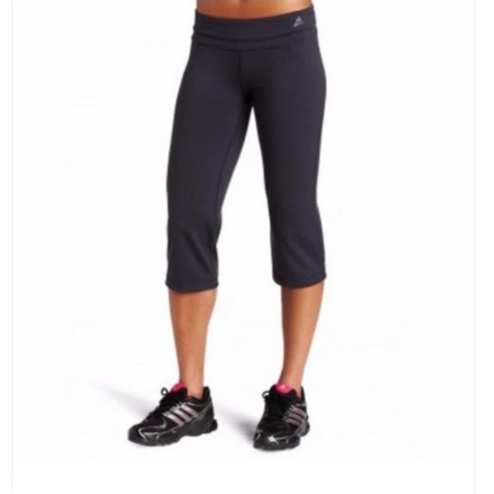 Adidas Climalite Capri Length Tights in Dark Grey, XS